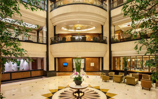 Menara Peninsula Hotel Jakarta