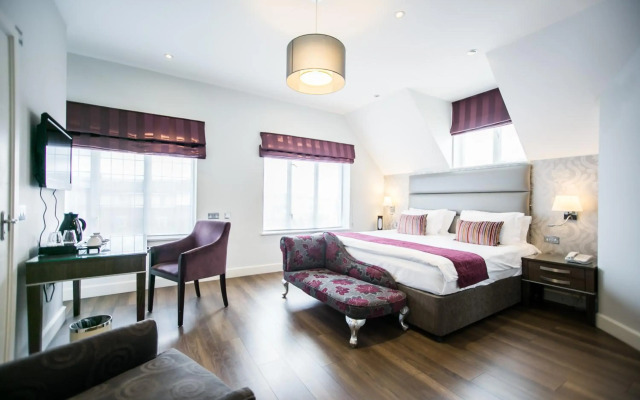 The Pillar Hotel