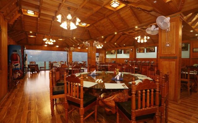 Capital O 22876 Ranger Wood Nature Castle