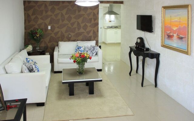 Fully Equipped New 3br Apt dt 2mins To The Beach