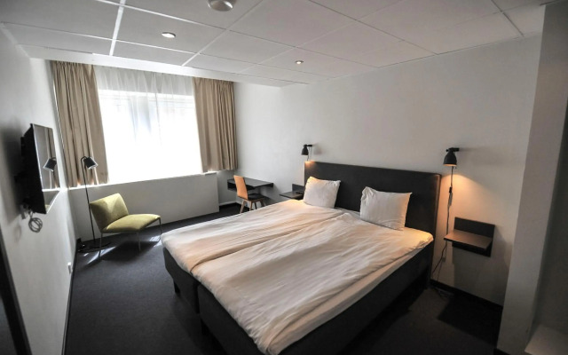 Moment Hotels