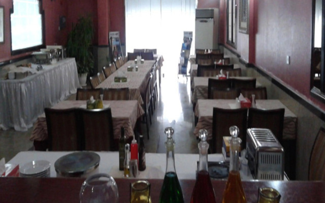 Al Mourouj Inn Hotel