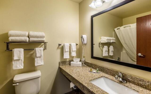 Cobblestone Inn & Suites Merrill