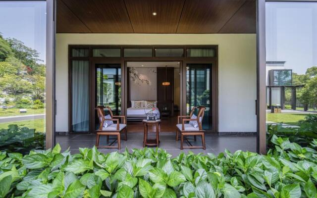 S&N Phoenix Comfort Villa