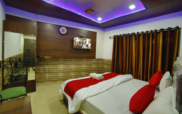 Eminence - Palm Residency