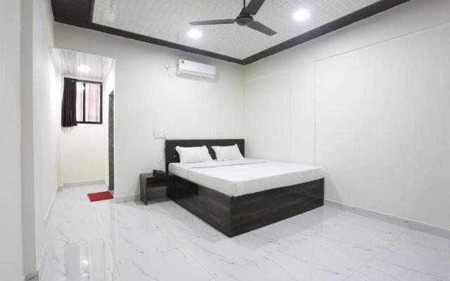 Capital O 85712 Hotel Star Inn