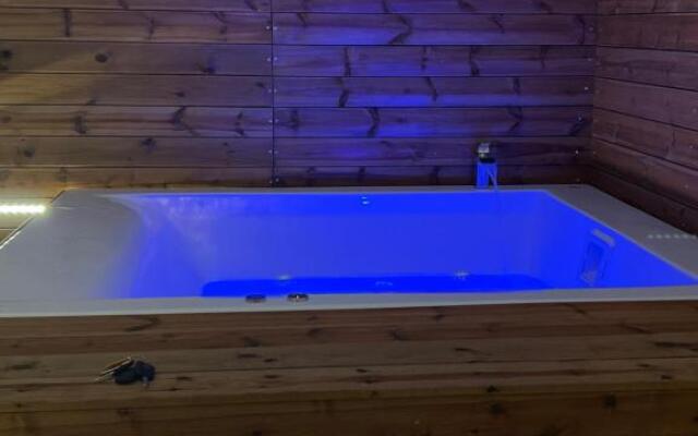 Luxury studio with SPA close to athens airport