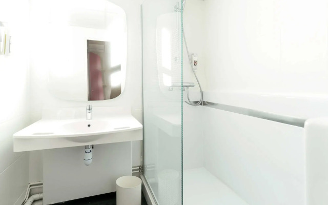 ibis Rouen Centre Champ de Mars