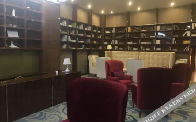 Q+ Huili Mingzhu Business Holiday Hotel