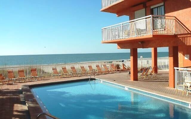 Chateaux 309 Apartment