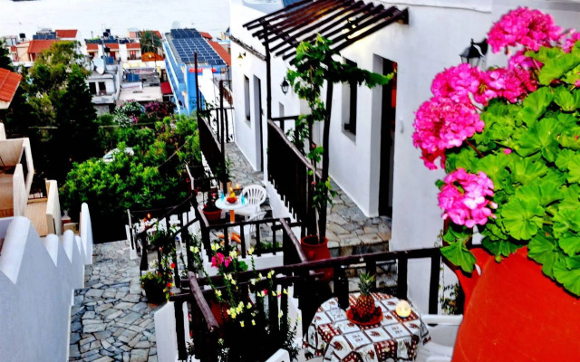 Heliotrope Apartments