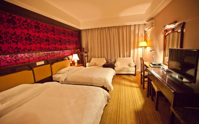 YangShuo New Century Hotel