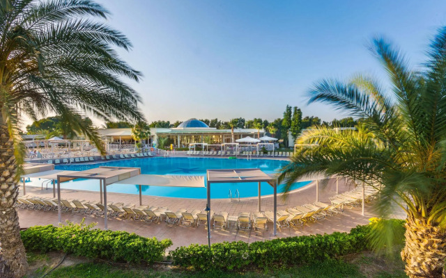 Kipriotis Maris Suites - All Inclusive
