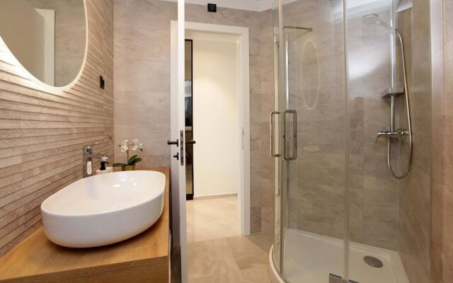 Beachfront villa Senses for 12 in Milna