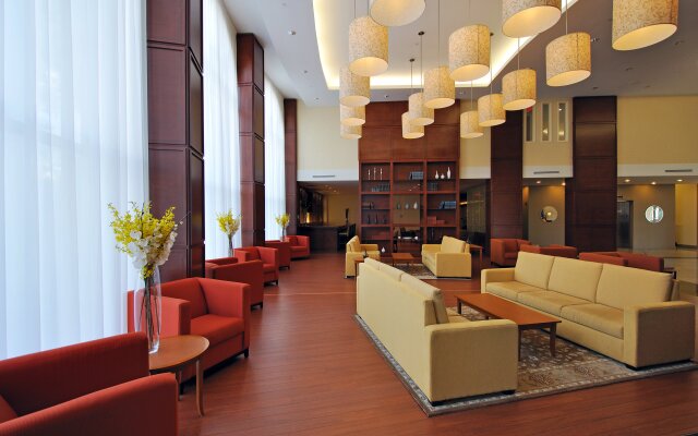 Holiday Inn Hotel & Suites Montreal Airport, an IHG Hotel