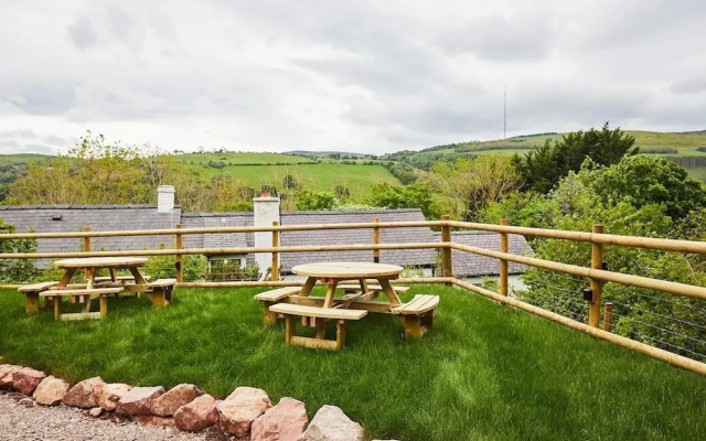 Wildwood Quarry Cabin - Pet Friendly - Sleeps 3/4