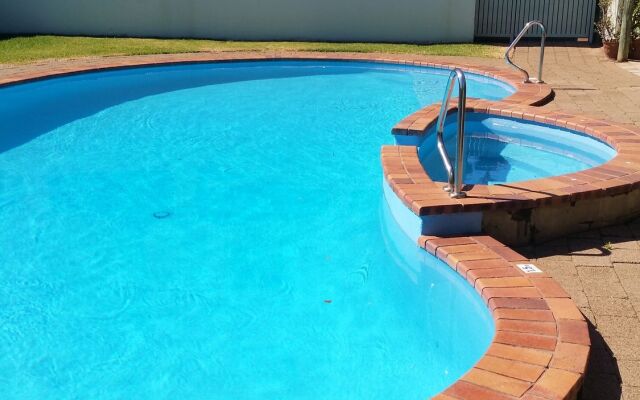 Tradewinds Apartments