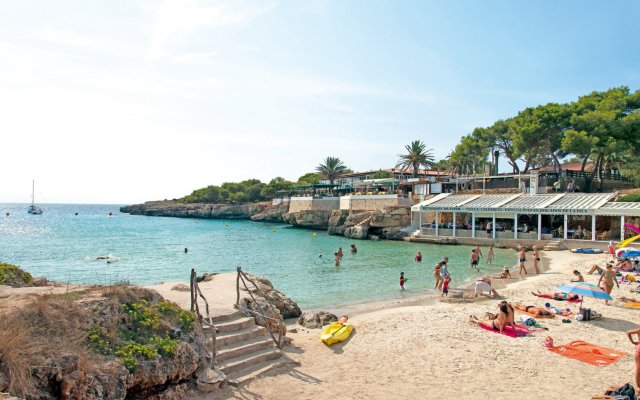 Apartamentos Cala Blanca