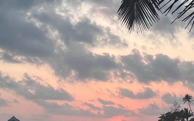 juSTa  Morjim Beach Resort and Spa