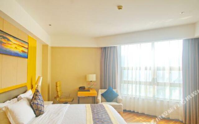 Time Warner Hotel