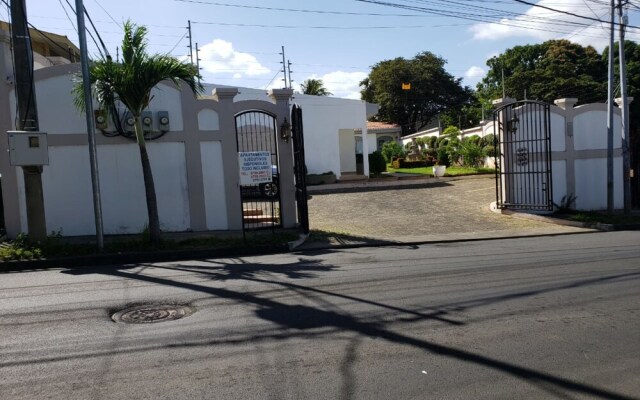 Apartamentos Ejecutivos La Fuente