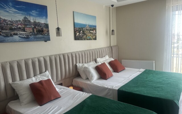 D Twins Airport Hotel