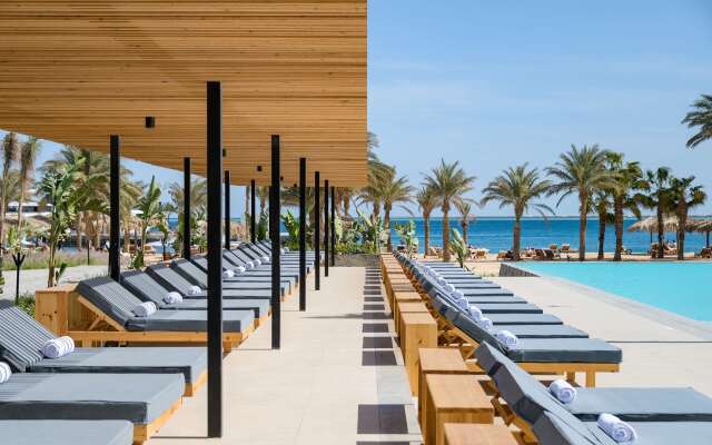 Serry Beach Resort