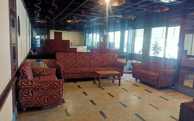Hotel Skylark