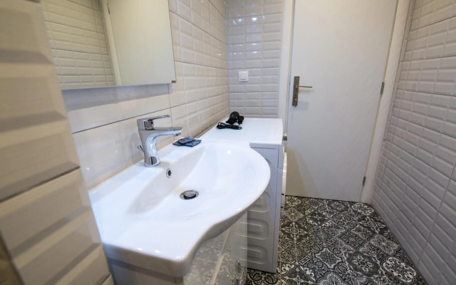 WHITE LUX APARTMENT FOR 2 vipgreece