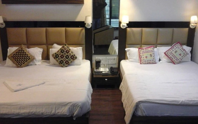 OYO 1376 Hotel Anjani inn