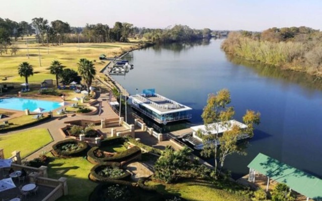 Riviera On Vaal Resort