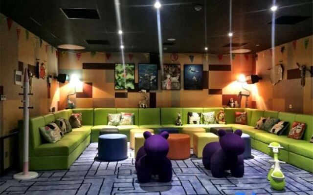 Arcadia International Forest Hotel
