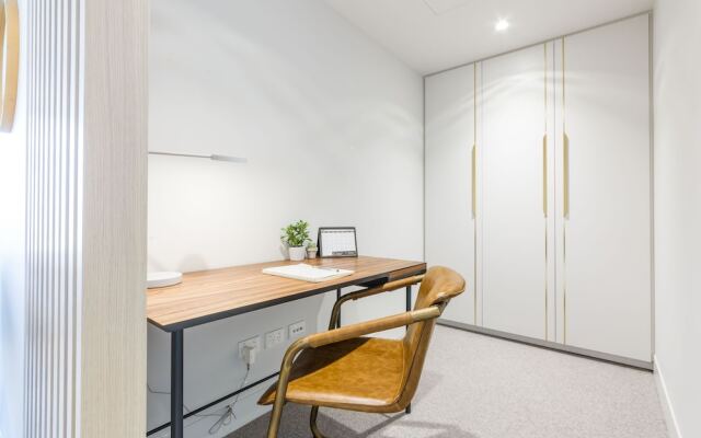 Exquisite 1 bedroom Parking Gym Pool Spa