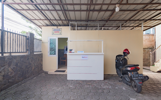RedDoorz Syariah near Tugu Pandanwangi Cianjur