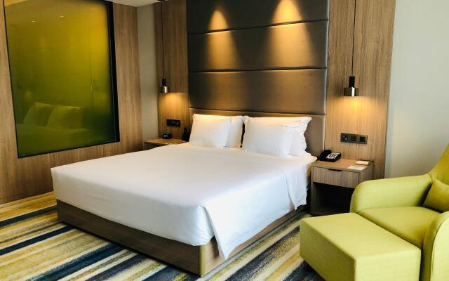 Holiday Inn Nantong Oasis Centre by IHG
