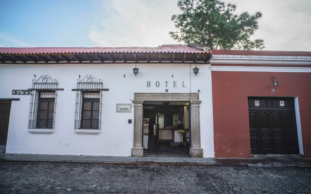 El Carmen Hotel