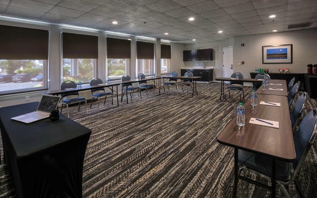 Comfort Suites Chincoteague Island Bayfront Resort