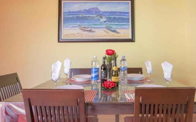 Villa Bella Lucia 1. Piscina Climatizada, WiFi, BBQ.