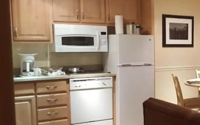 GetAways at the Lodge at Kingsbury Crossing