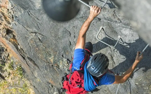 Pond View Modern Retreat