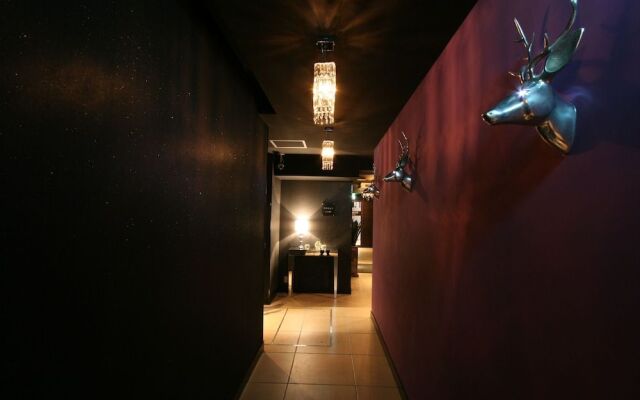 HOTEL VARKIN (Adult Only)