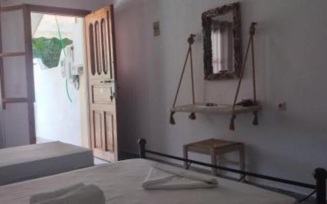 Athina Apartments