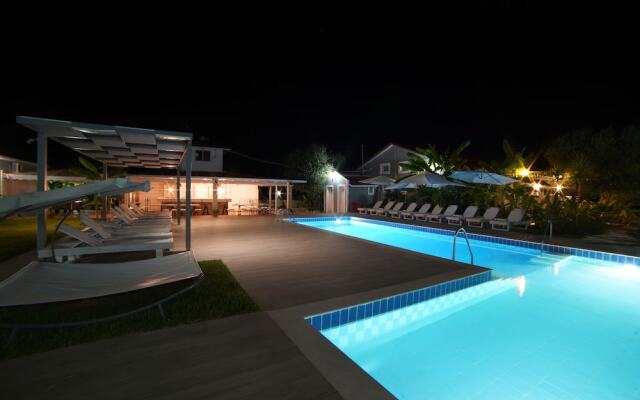 Mirsini Studios & Apartments