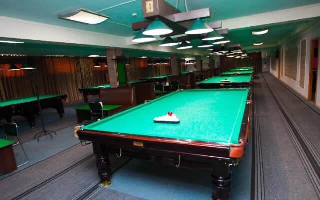 Azamat Hotel