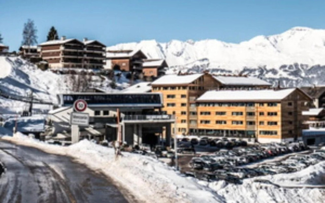 R Sidence Swisspeak Resorts 2p4b