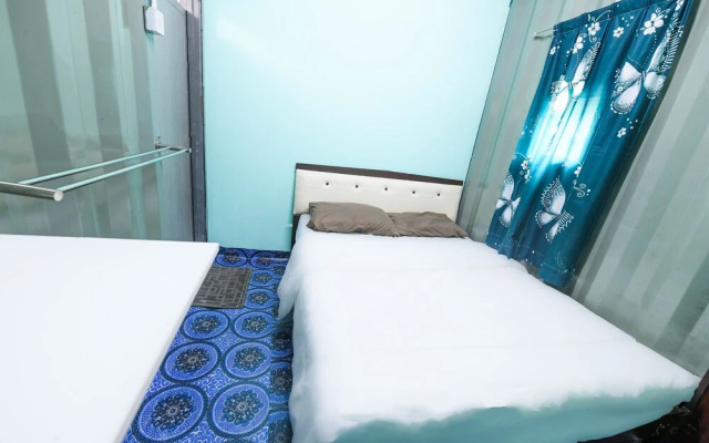 OYO 90589 The Jungle Cabin House