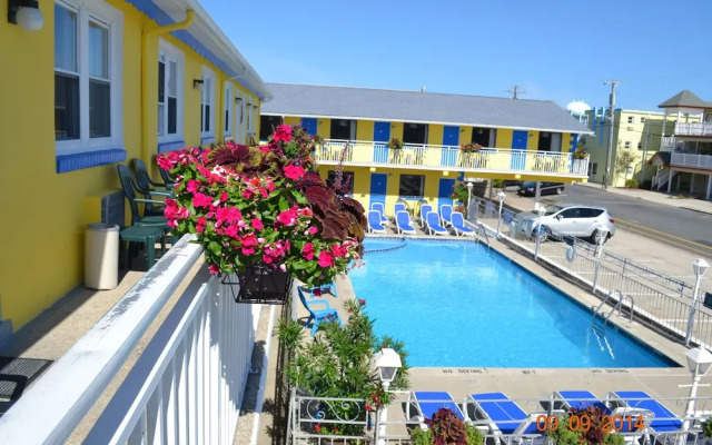 Nantucket Inn & Suites
