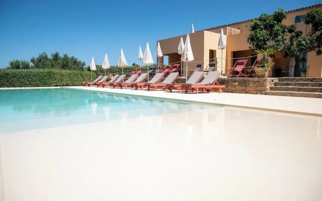 Planeta Country House & Beach Club