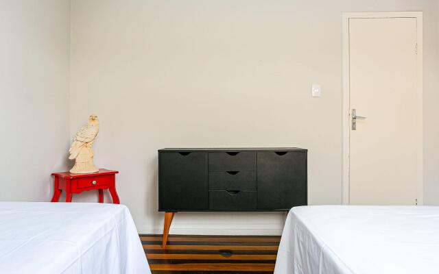 Casa em ótima localização no Centro VISE059