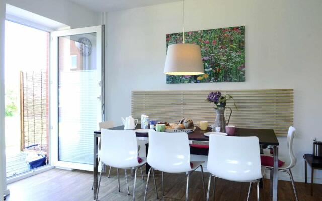 Fehmarn Ostseeferien FH4Haus Schilfrauschen 1301